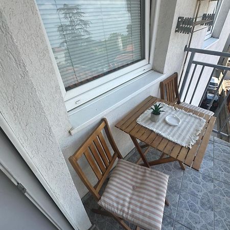 Lux Stan Na Dan Pozarevac Apartment Exterior foto