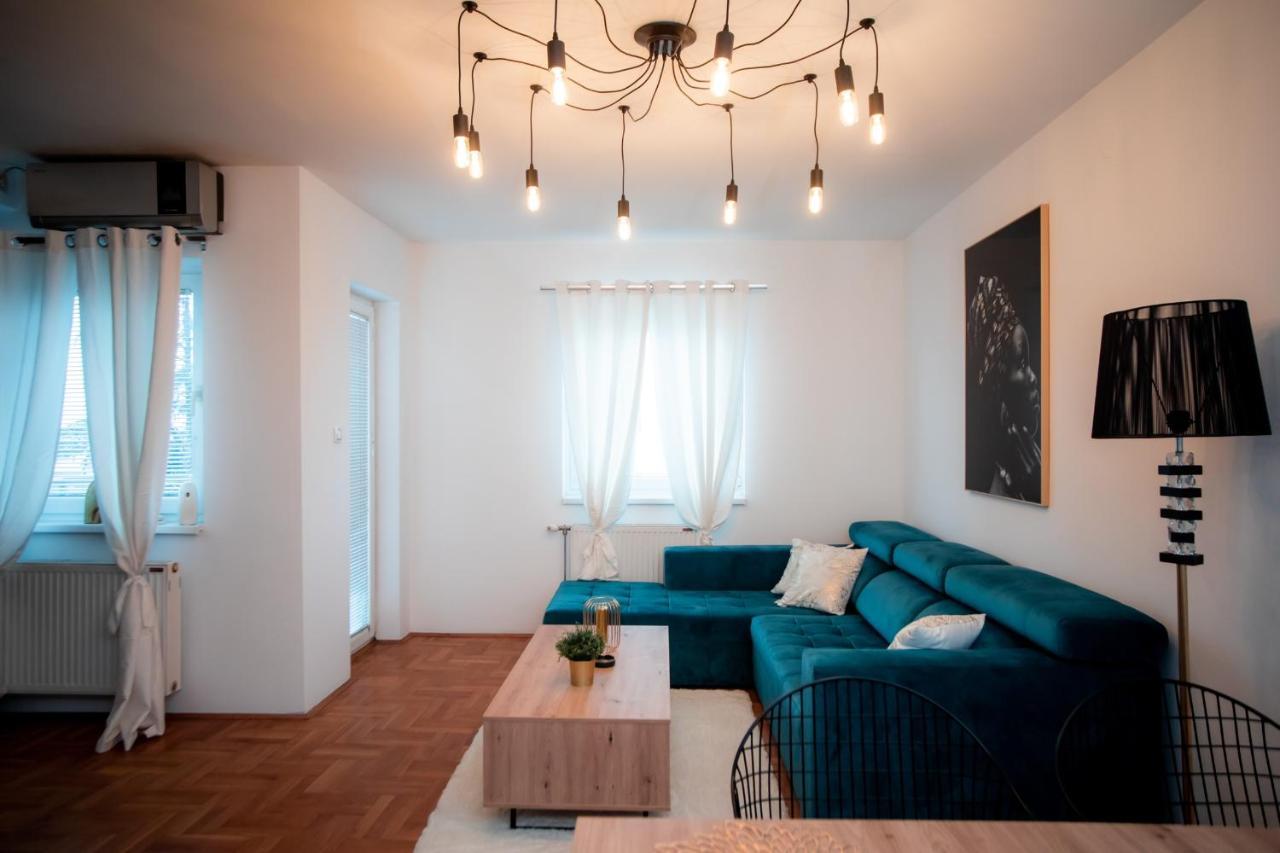 Lux Stan Na Dan Pozarevac Apartment Exterior foto