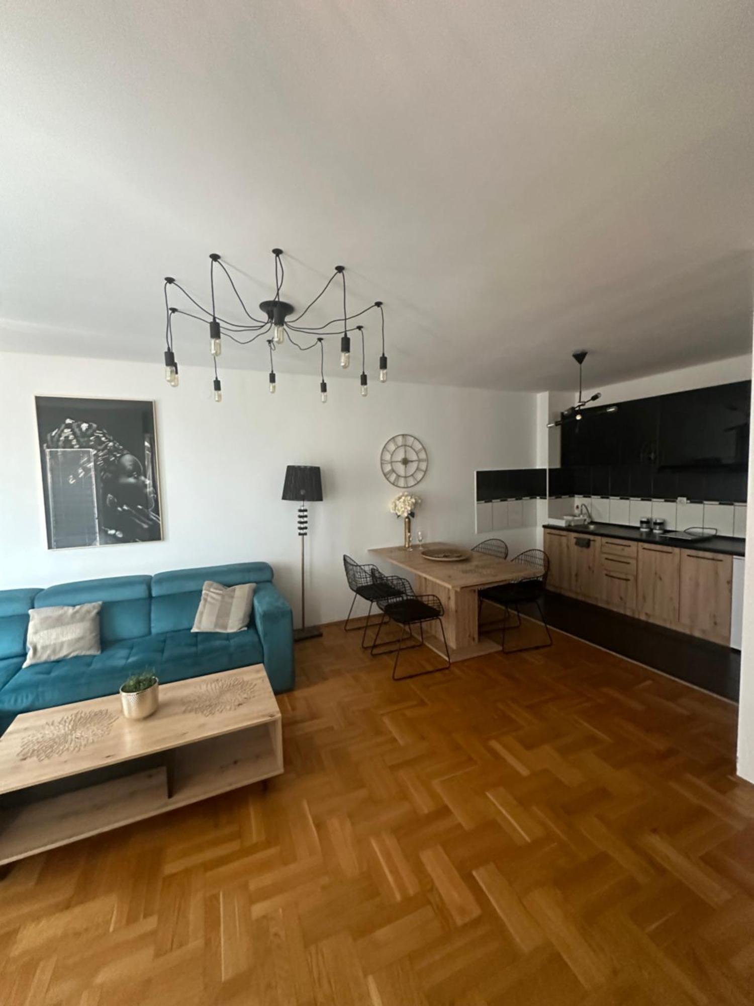 Lux Stan Na Dan Pozarevac Apartment Exterior foto
